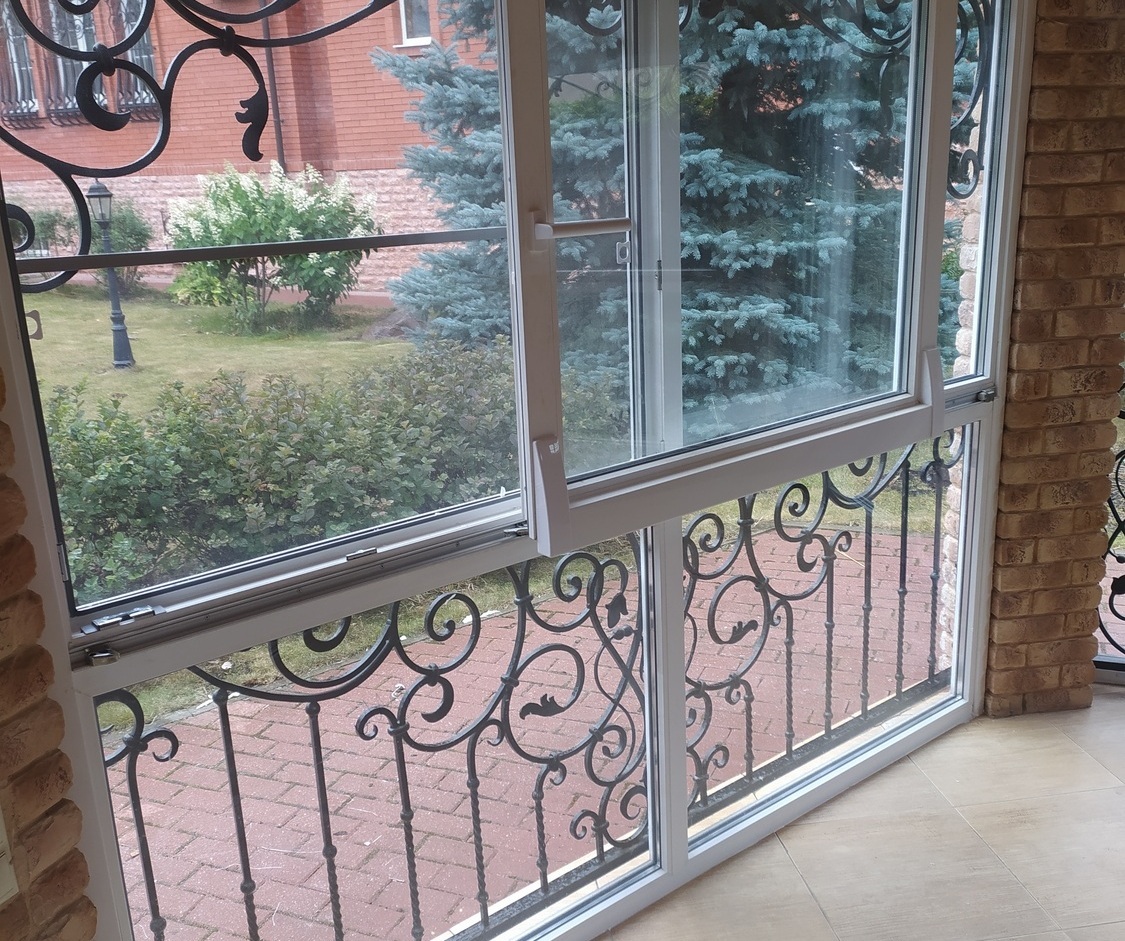 Портальные окна Мелке для беседки